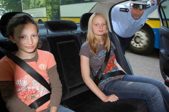 Der überwiegende Teil der Autofahrer hatte mitfahrende Kinder ordnungsgemäß gesichert. (Archivbild Polizeipräsidium Westpfalz)