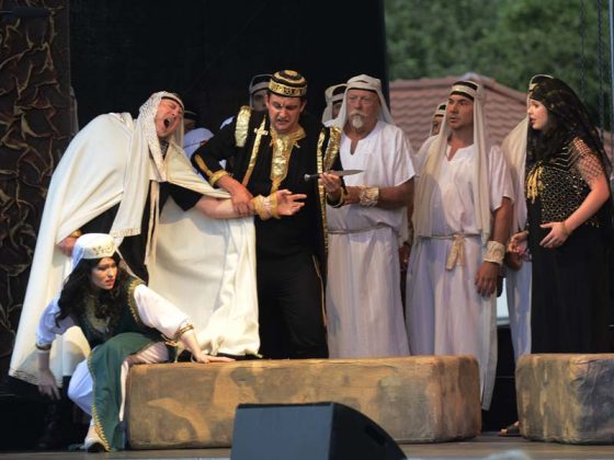 Szene aus Nabucco (Foto: Helmut Dell)