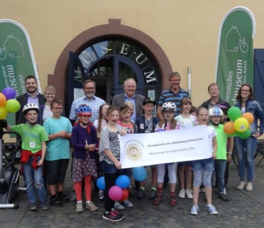 Viele wissenswerte und spannende Infos und Sachen zum Ausprobieren gab es beim Besuch des Fahrradmuseums. (Foto: Kreisverwaltung Mainz-Bingen)