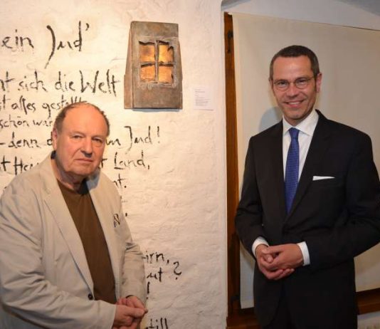 Wolf Spitzer und Bürgermeister Dr. Maximilian Ingenthron (Foto: Stadt Landau in der Pfalz)
