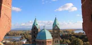 Herbststimmung am Dom – Blick vom Südwestturm (Foto: Domkapitel Speyer)