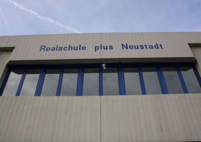 Neubau oder Sanierung – diese Frage stellt sich bei der Realschule plus Neustadt. (Foto: Stadtverwaltung Neustadt)