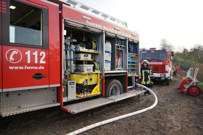 Foto von der Jahresinspektionsübung 2014 der Feuerwehr Neustadt (Foto: Holger Knecht)