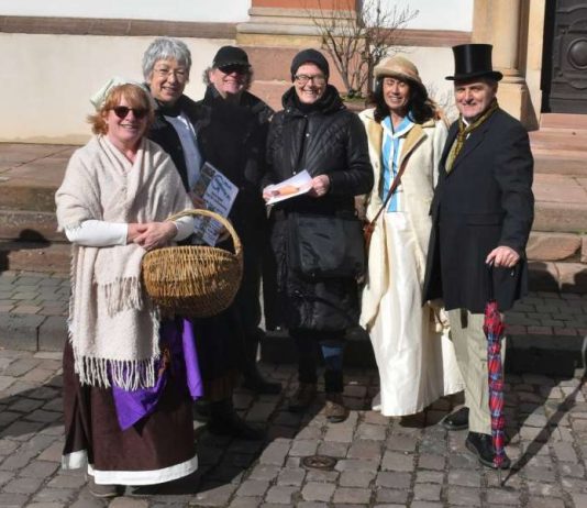Pfarrerin Judith Geib; Gästeführer/-innen:Jutta Grünenwald, Gert Hörner, Elke Bechtold, Martina Roth und Hans Waizenegger (Foto: Jutta Waizenegger)