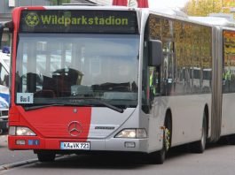 Bequem und umweltfreundlich zum Stadion geht es für KSC-Fans mit den Shuttlebussen der Verkehrsbetriebe Karlsruhe (Foto: VBK)