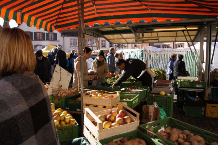 Bauern- und Kunsthandwerkermarkt (Foto: WEG NW)
