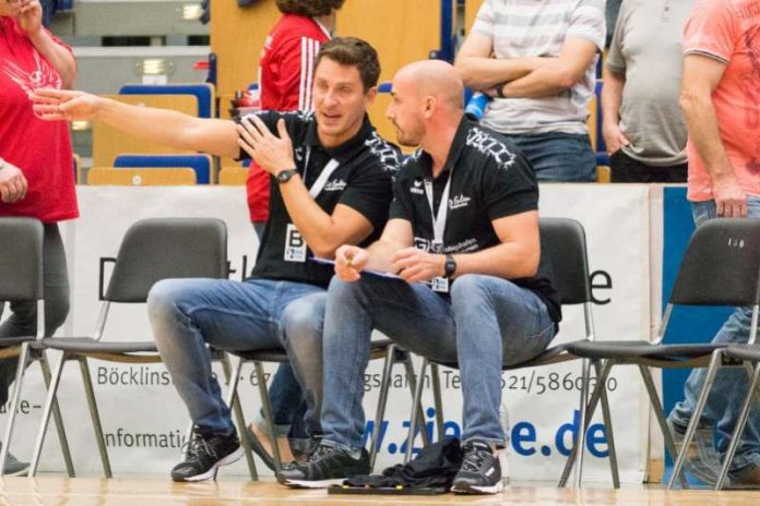 Ben Matschke (links) mit Co-Trainer Frank Müller (Foto: Harry Reis)