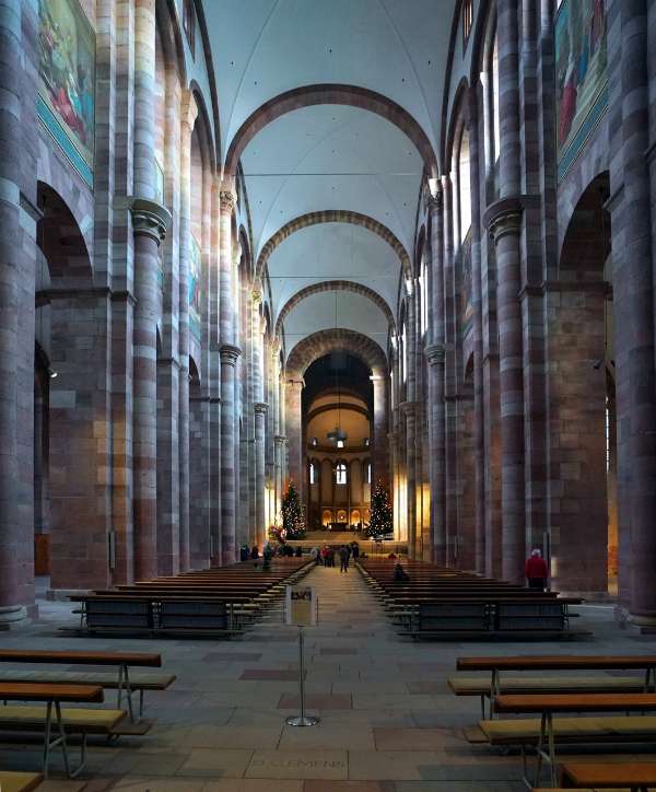 Im Dom zu Speyer (Foto: Holger Knecht)