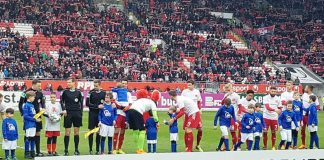 Begeisterte Kids auf Tuchfühlung mit den Fußballprofis vom 1. FC Kaiserslautern und St. Pauli (Foto: Integrative Gemeindekindertagesstätte Bobenheim-Roxheim)