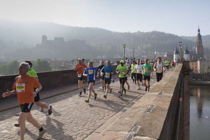 Der Halbmarathon in Heidelberg bietet vor sehenswerter Kulisse sportliche Topleistungen. (Foto: Christian Buck)