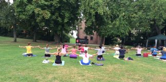 Yoga im Park (Foto: BCRN)