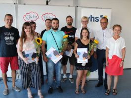 Die Teilnehmer erhielten Abschlusszeugnisse (Foto: KVHS Germersheim)