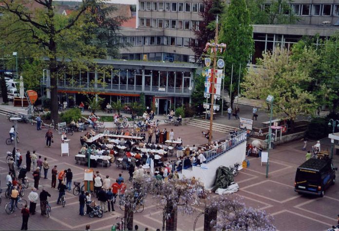 Open-Air-Parlament in der Innenstadt (Archivfoto: Stadt Viernheim)
