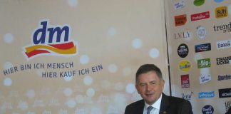 dm-Geschäftsführer Erich Harsch (Foto: Hannes Blank)