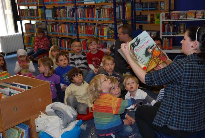 Samstagsvorlesen (Foto: Stadtbücherei Neustadt)