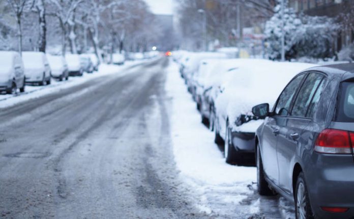 Wer ein nicht wintertaugliches Fahrzeug führt, gefährdet sich und andere. (Foto: Polizei RLP)