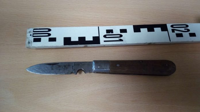 Sichergestelltes Messer (Foto: Polizei Baden-Württemberg)