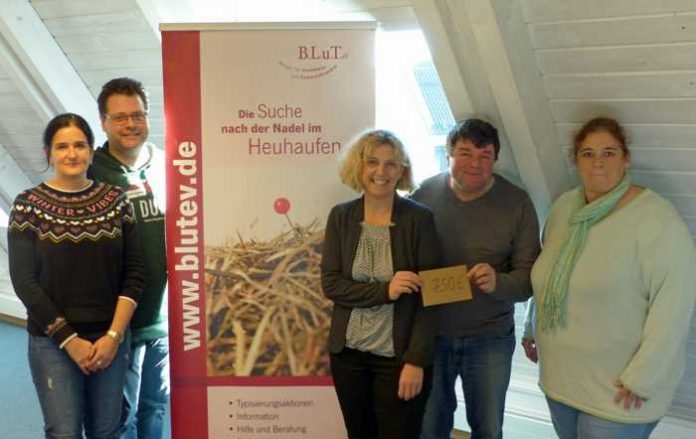Yvonn Rogowski, Kai Schemenauer, Bernd Kolb und Nicole Blem vom Personalrat der Stadt (v.l.) mit Beate Wimmer (Mitte).