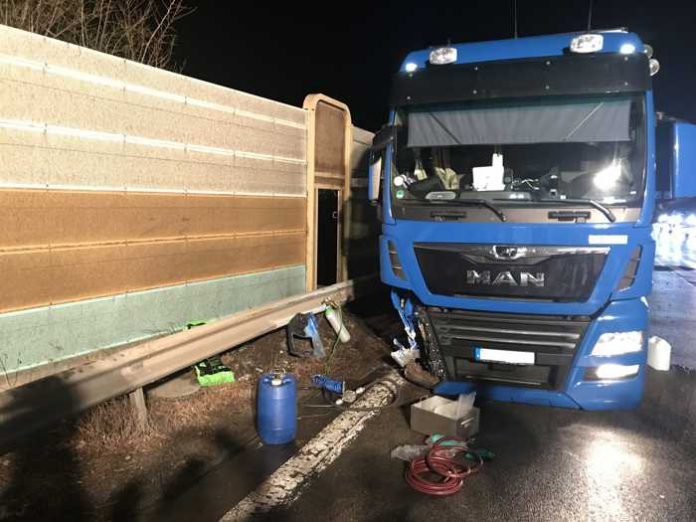 LKW Unfall A61Foto: Feuerwehr Frankenthal