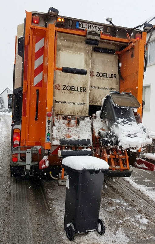 Schnee und Glätte verzögern die Müllabfuhr