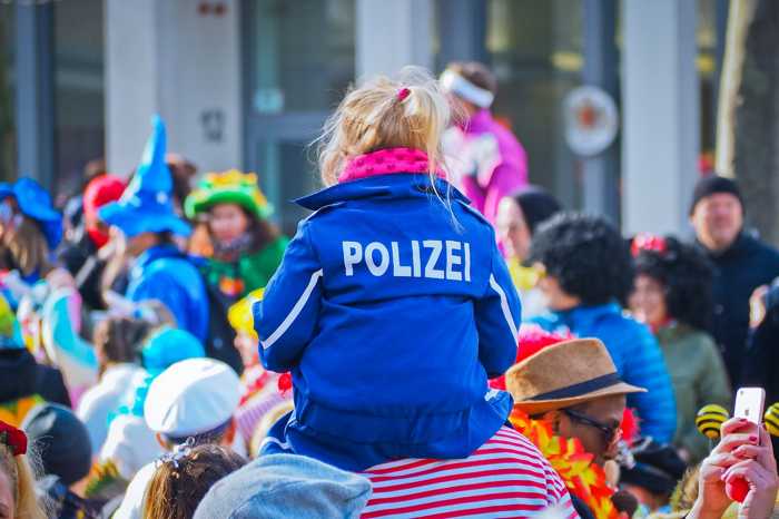 Symbolbild, Fasching, Fasnacht, Karneval, Umzug © Michael Gaida on Pixabay