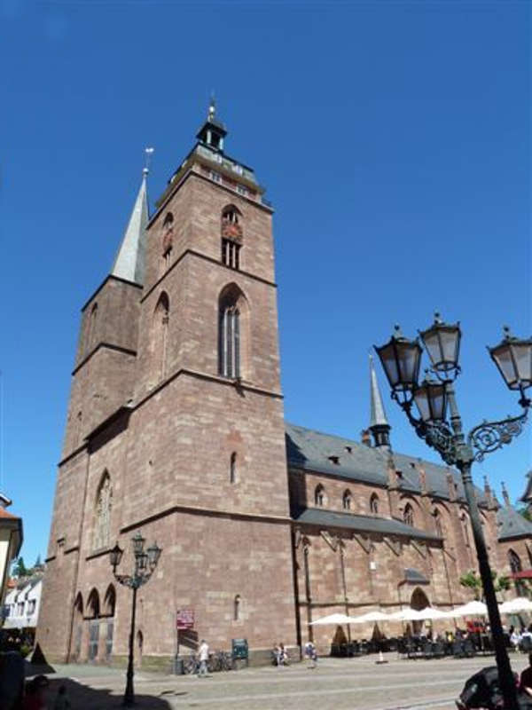 Stiftskirche Neustadt an der Weinstraße (Foto: Helga Gutermann)
