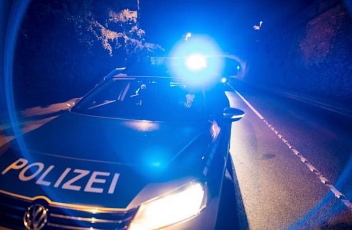 Symbolbild Polizei Funkstreifenwagen Nacht Landespolizei Rheinland-Pfalz (Foto: Polizei RLP)
