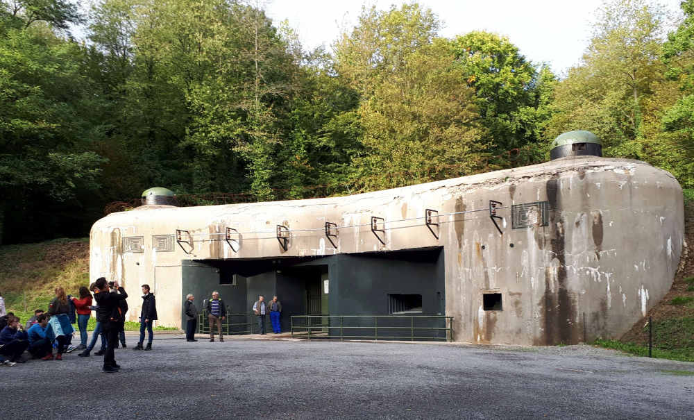 Gehört zu den wenigen Werke der Maginot-Linie, die besichtigt werden können: das gewaltige Fort Schoenenbourg südlich von Wissembourg beeindruckte die Jugendlichen besonders (Foto: Bezirksverband Pfalz)