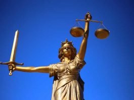 Symbolbild, Justizia, Statue, Gerechtigkeit, Gesetz © on Pixabay