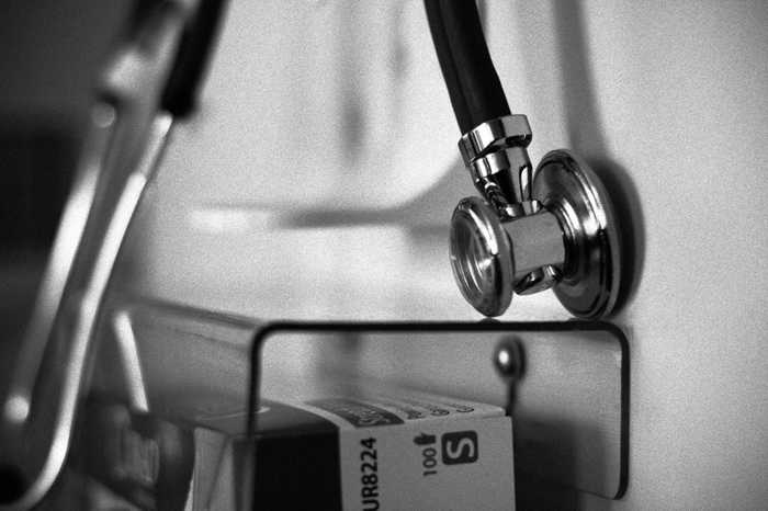 Symbolbild, Krankenhaus, Klinik, Arzt, Stethoskop © on Pixabay