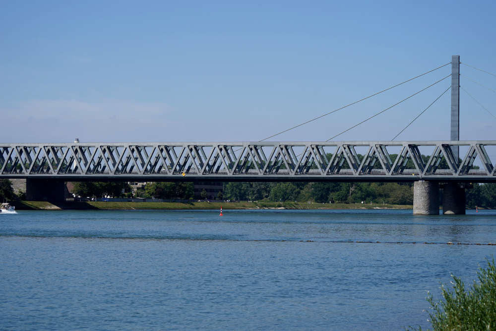 Rheinbrücke Karlsruhe-Maxau (Foto: Holger Knecht)