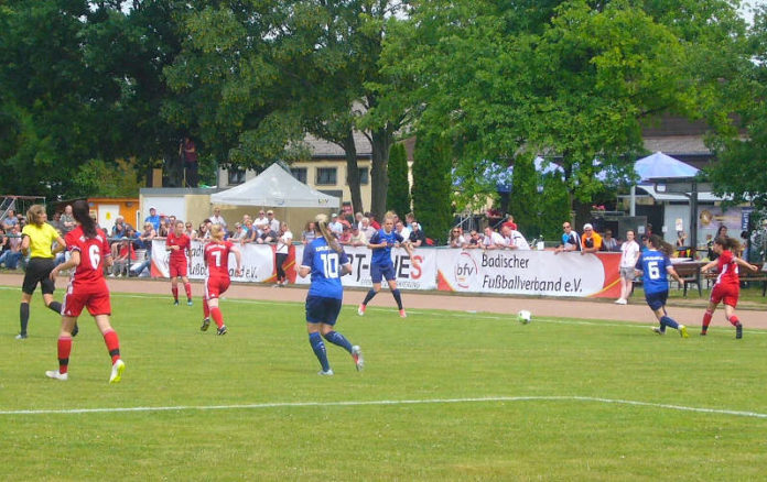 Symbolfoto Pokalrunde-Fußballspiel des Badischen Fußballverbands (Foto: Hannes Blank)