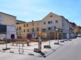 In der Landauer Königstraße wird am Sonntag, 7. Juni, eine bei Bauarbeiten gefundene Anomalie im Boden freigelegt. (Quelle: Stadt Landau)
