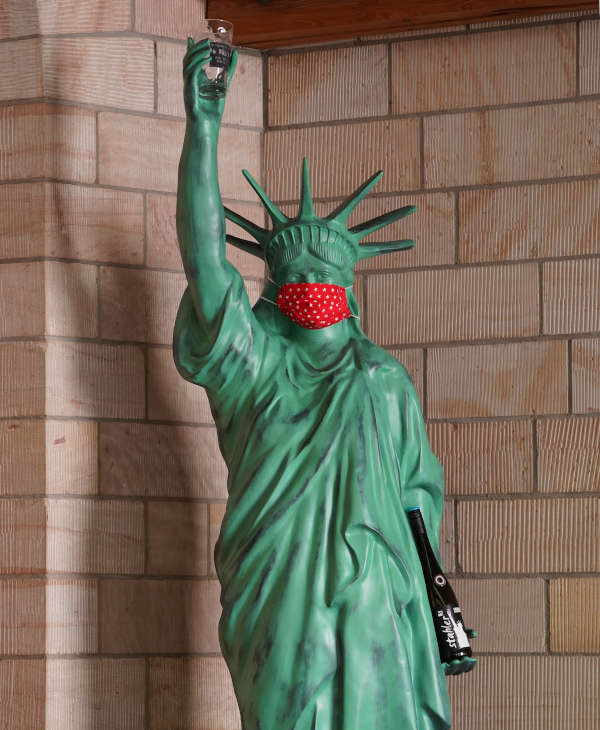Die Statue mit dem Namen „Pfälzer Freiheit“ (Foto: Holger Knecht)
