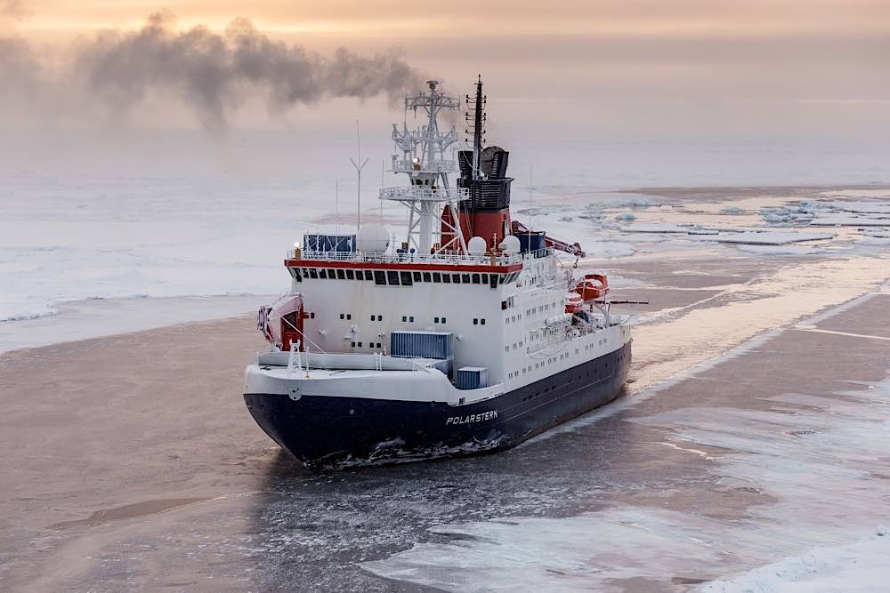 Forschungsschiff Polarstern (Foto: Alfred-Wegener-Institut / Mario Hoppmann (CC-BY 4.0))