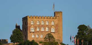 Symbolbild Hambacher Schloss (Foto: Holger Knecht)