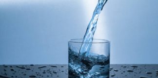 Symbolbild Getränk Wasser (Foto: Pixabay/Baudolino)