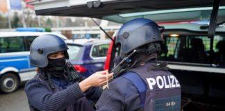 Polizei Übung Ludwigshafen (Foto: Holger Knecht)