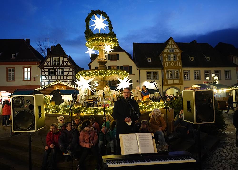 Oberbürgermeister Marc Weigel eröffnete offiziell den Weihnachtsmarkt der Kunigunde 2022 (Foto: Holger Knecht)
