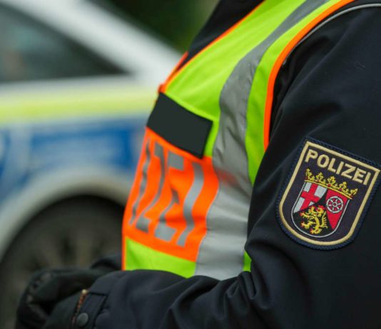 Symbolbild Polizei Kontrolle (Foto: Holger Knecht)