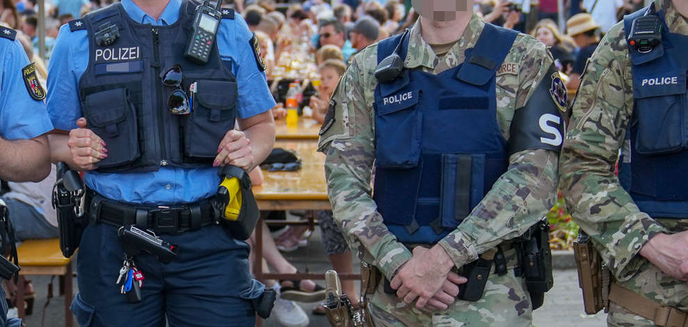 Deutsche und amerikanische Polizisten (Foto: Holger Knecht)